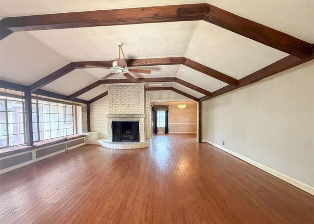 1816 Huntington Avenue, Nichols Hills, OK 73116