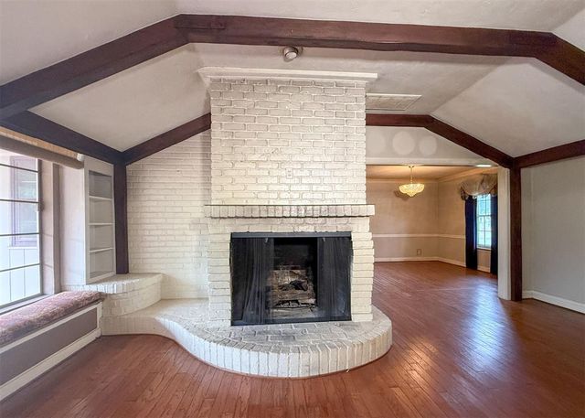 1816 Huntington Avenue, Nichols Hills, OK 73116