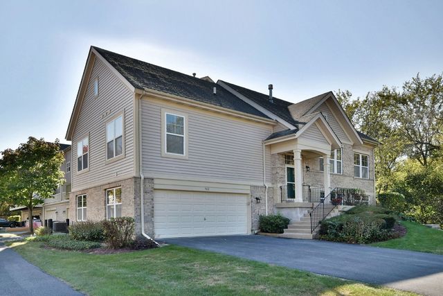 982 Indigo Court, Hanover Park, IL 60133