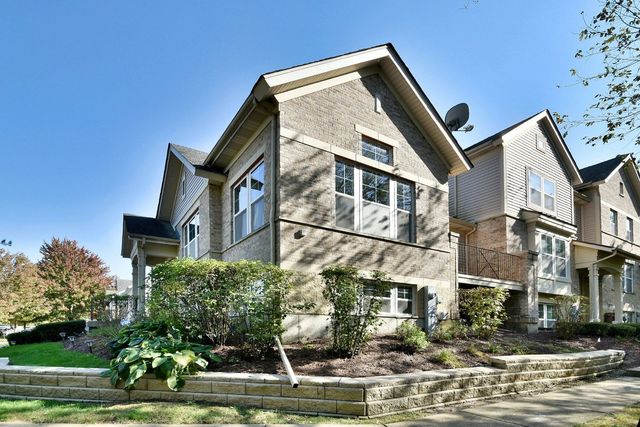 982 Indigo Court, Hanover Park, IL 60133