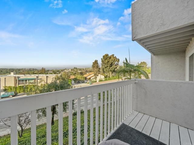 2403 La Costa Avenue A, Carlsbad, CA 92009