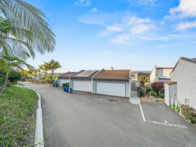 2403 La Costa Avenue A, Carlsbad, CA 92009
