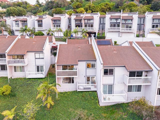 2403 La Costa Avenue A, Carlsbad, CA 92009