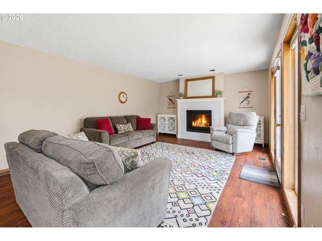 200 N 31ST Ave, Cornelius, OR 97113