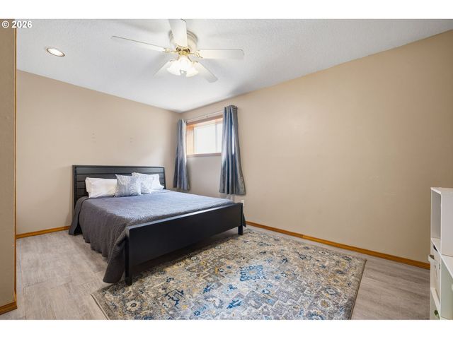 200 N 31ST Ave, Cornelius, OR 97113