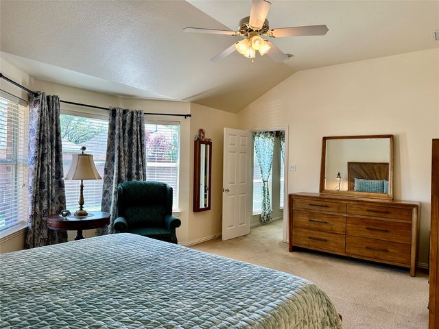 4401 Double Oak Lane, Fort Worth, TX 76123