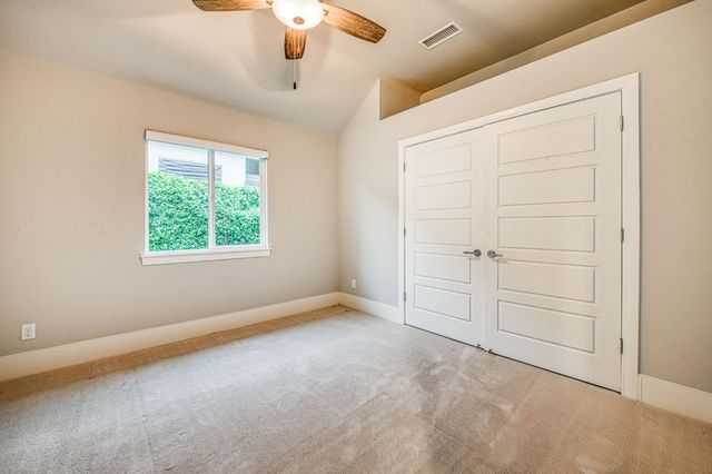 1553 E Golden Valley Way, Fresno, CA 93730