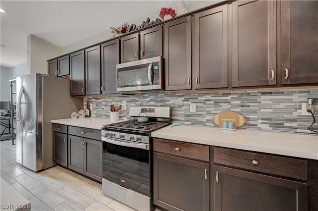 27 Red Sandstone Avenue, North Las Vegas, NV 89031