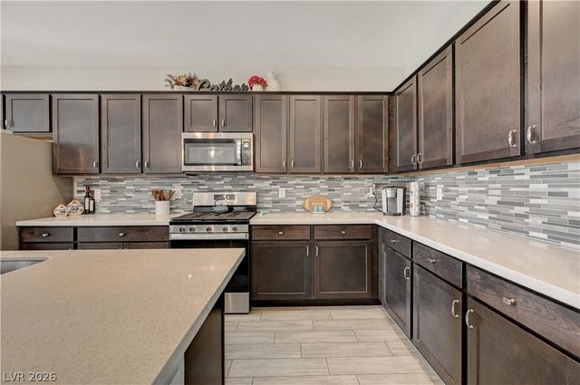 27 Red Sandstone Avenue, North Las Vegas, NV 89031