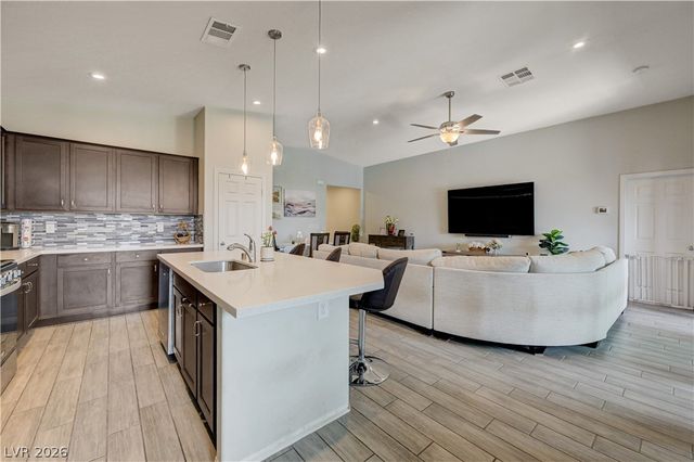 27 Red Sandstone Avenue, North Las Vegas, NV 89031