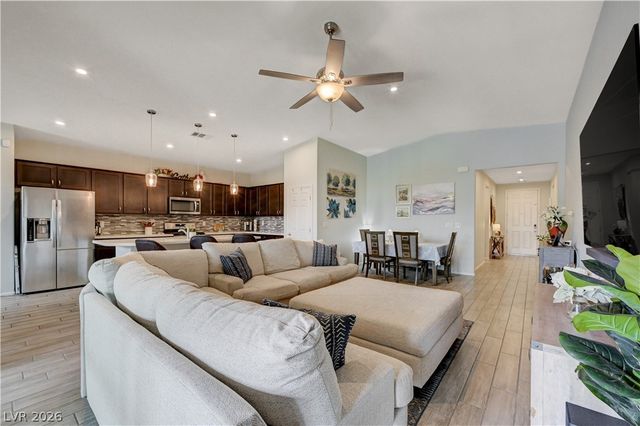 27 Red Sandstone Avenue, North Las Vegas, NV 89031