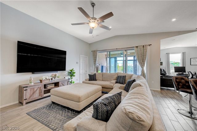 27 Red Sandstone Avenue, North Las Vegas, NV 89031