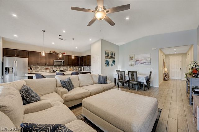 27 Red Sandstone Avenue, North Las Vegas, NV 89031