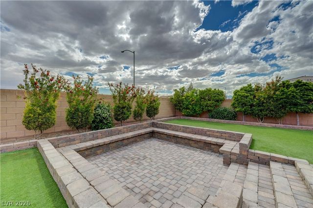 27 Red Sandstone Avenue, North Las Vegas, NV 89031