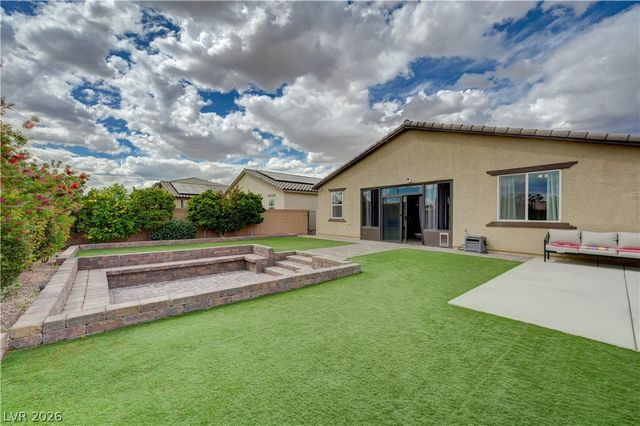 27 Red Sandstone Avenue, North Las Vegas, NV 89031