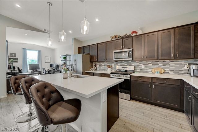 27 Red Sandstone Avenue, North Las Vegas, NV 89031