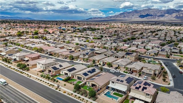 27 Red Sandstone Avenue, North Las Vegas, NV 89031