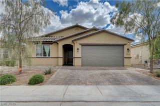 27 Red Sandstone Avenue, North Las Vegas, NV 89031