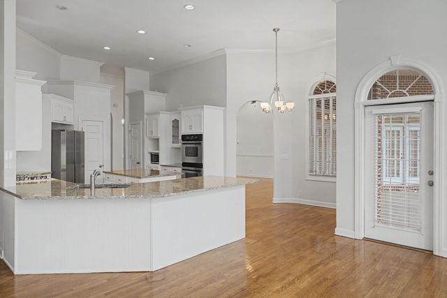 2010 Clintondale Dr, Nashville, TN 37218