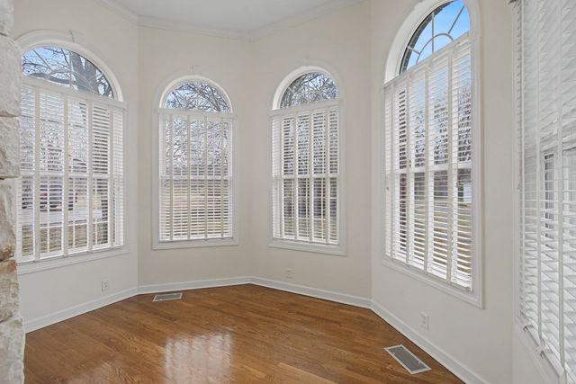 2010 Clintondale Dr, Nashville, TN 37218