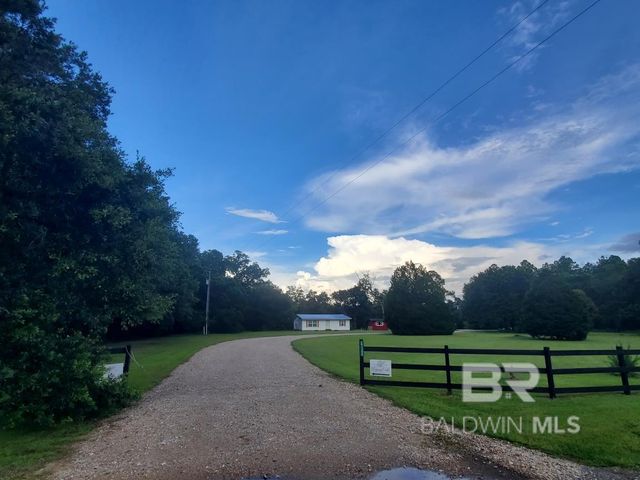 27300 Schoen Road, Elberta, AL 36530