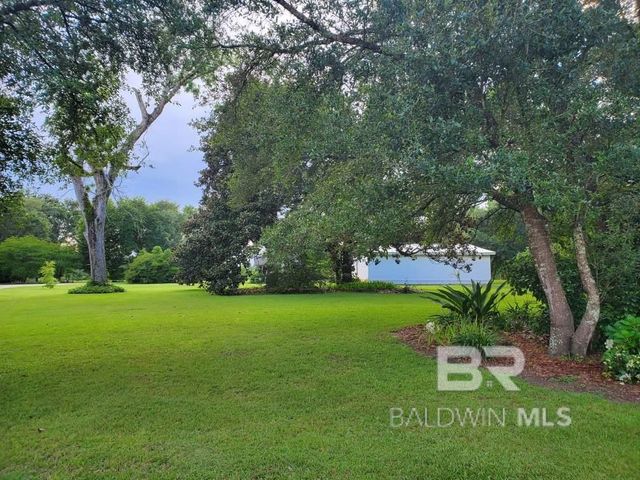 27300 Schoen Road, Elberta, AL 36530