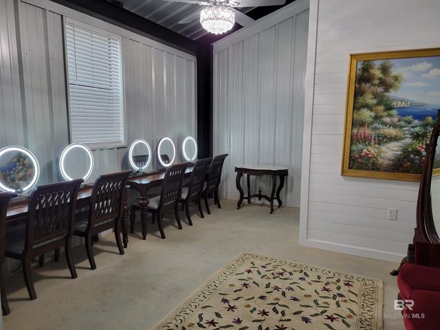 27300 Schoen Road, Elberta, AL 36530