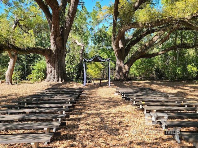 27300 Schoen Road, Elberta, AL 36530