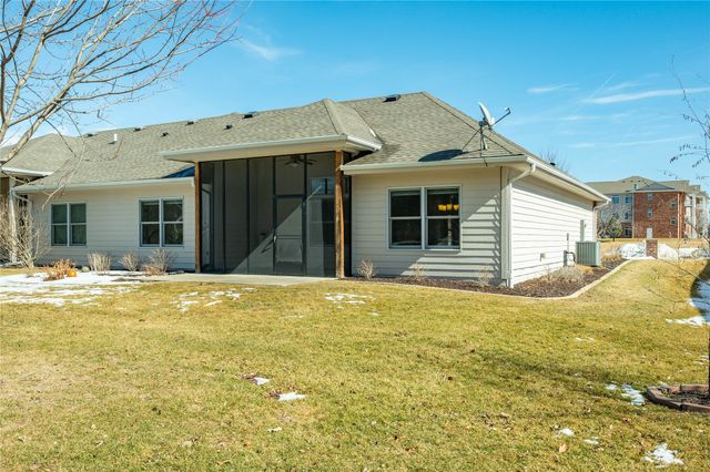 1990 NW 126th Street, Clive, IA 50325