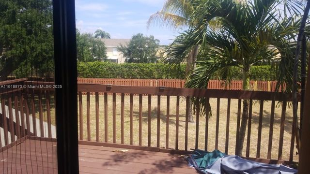 10 Crossings Cir H, Boynton Beach, FL 33435