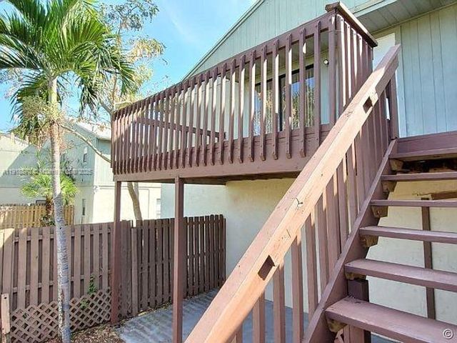 10 Crossings Cir H, Boynton Beach, FL 33435