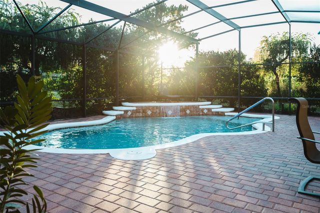 313 CRESTRUN LOOP, Leesburg, FL 34748