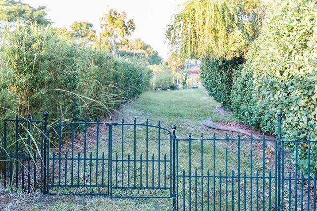 313 CRESTRUN LOOP, Leesburg, FL 34748