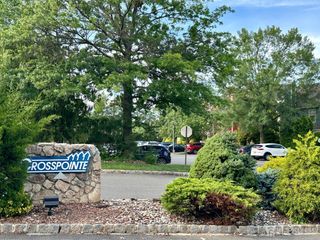 435 Meade Court, East Brunswick, NJ 08816