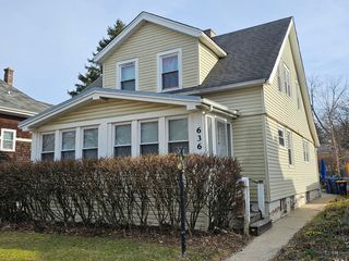 636 Homewood Avenue, Highland Park, IL 60035