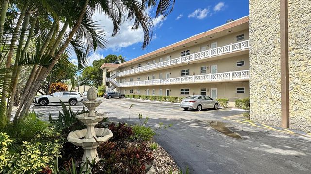 5103 NW 35th Street 606, Lauderdale Lakes, FL 33319