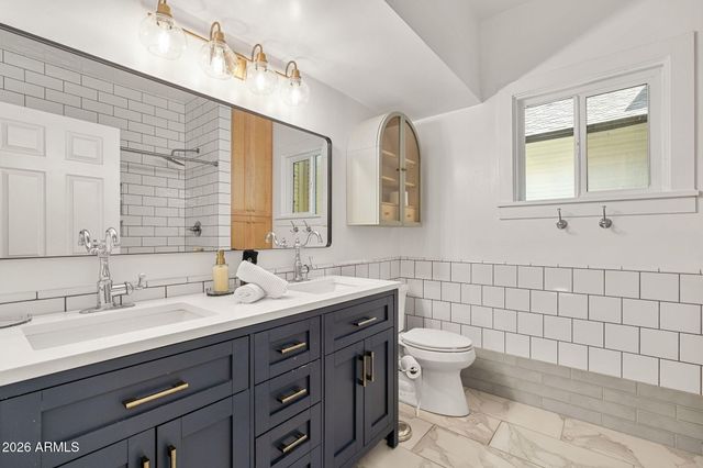 6740 N 7TH Street, Phoenix, AZ 85014