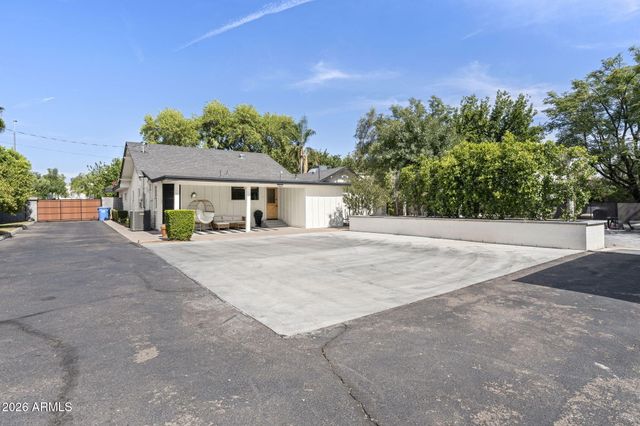 6740 N 7TH Street, Phoenix, AZ 85014