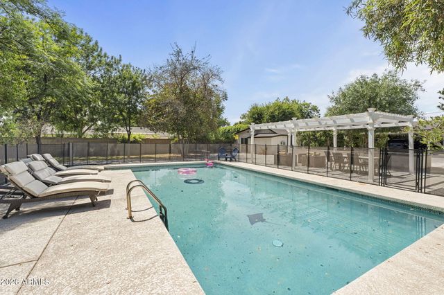 6740 N 7TH Street, Phoenix, AZ 85014