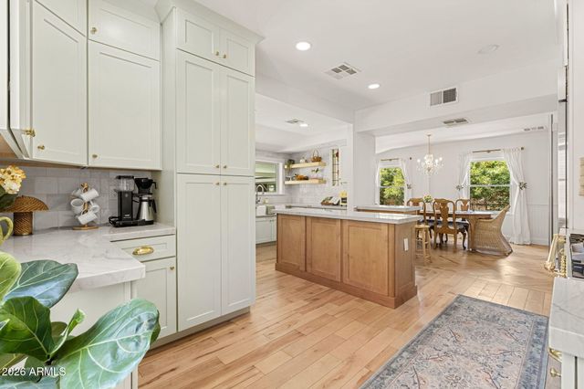 6740 N 7TH Street, Phoenix, AZ 85014