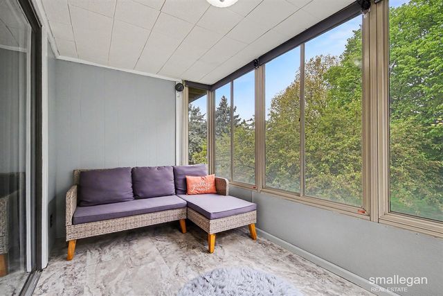 886 Harvest Drive, Holland, MI 49423