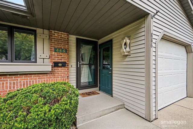886 Harvest Drive, Holland, MI 49423