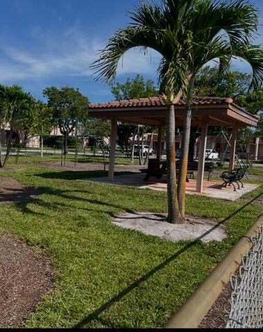 54 N Matador Lane, Davie, FL 33324