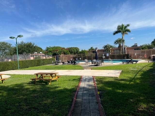 54 N Matador Lane, Davie, FL 33324