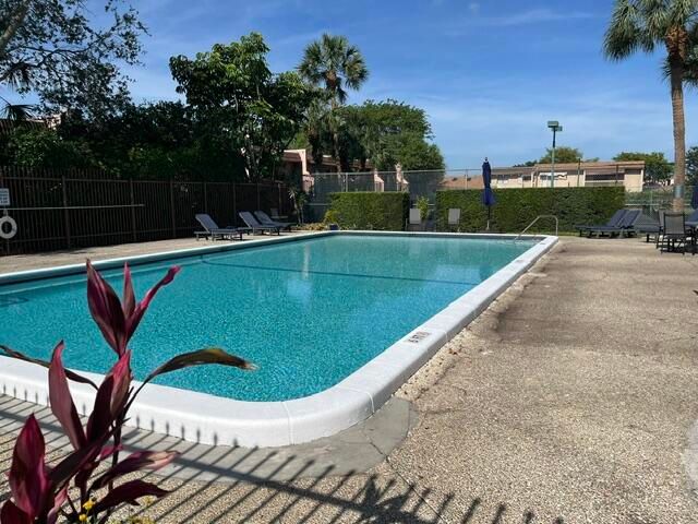 54 N Matador Lane, Davie, FL 33324