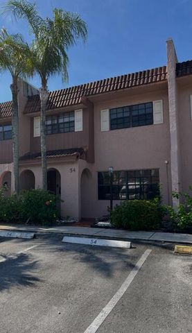 54 N Matador Lane, Davie, FL 33324