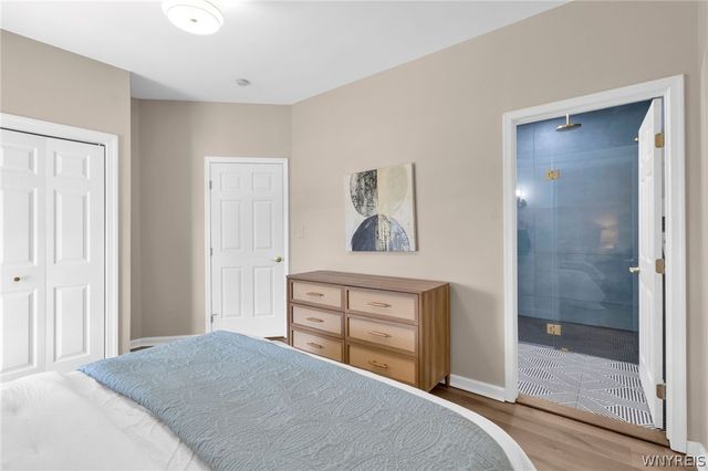 71 Carla Lane, West Seneca, NY 14224
