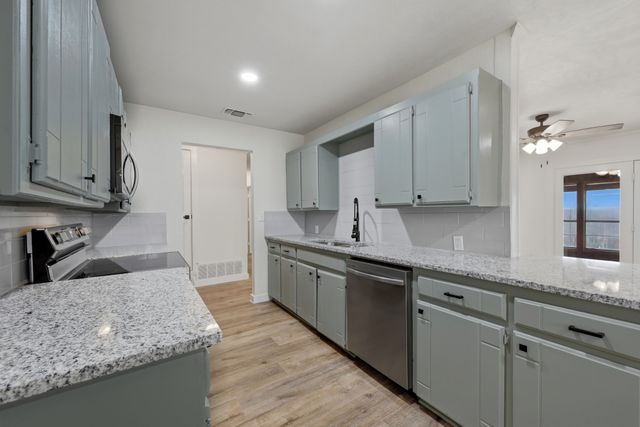 1204 Zahara Street, Bowie, TX 76230