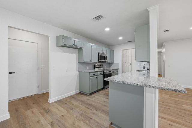 1204 Zahara Street, Bowie, TX 76230