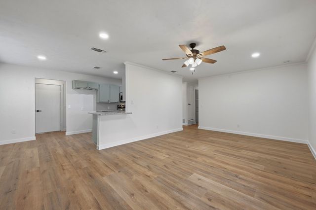 1204 Zahara Street, Bowie, TX 76230